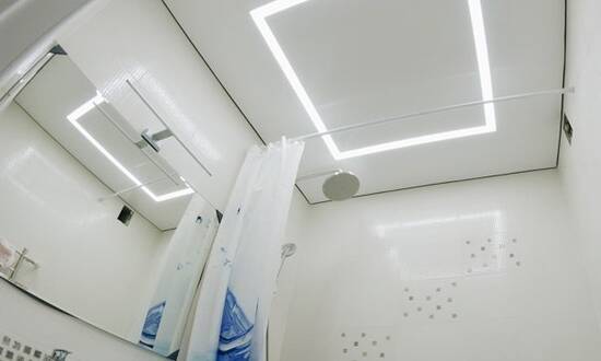 Светополосы на натяжном потолке 3 кв.м. - Ванная - Бобруйск